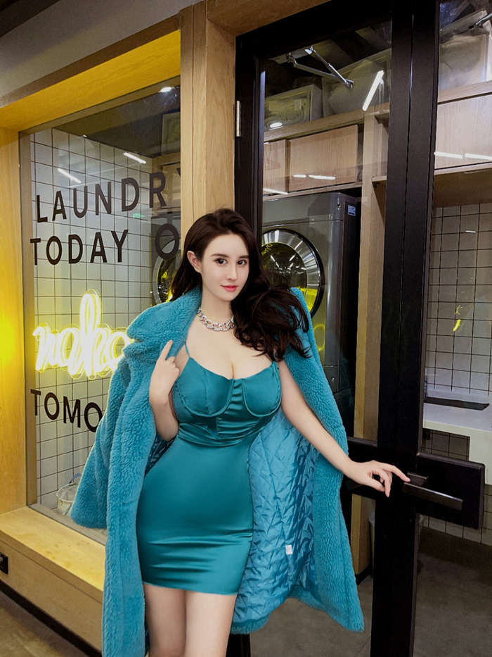 新加坡模特预约微信